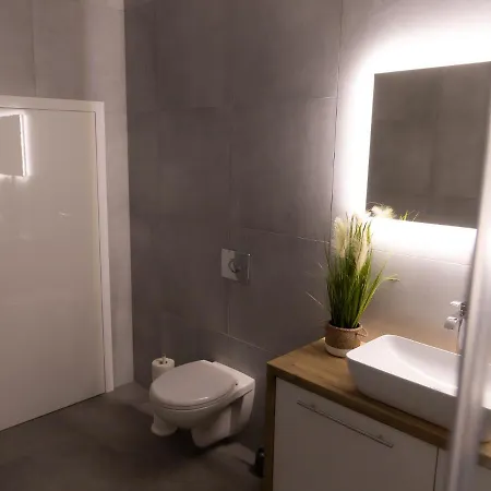 Apartament Pod Lasem Διαμέρισμα *