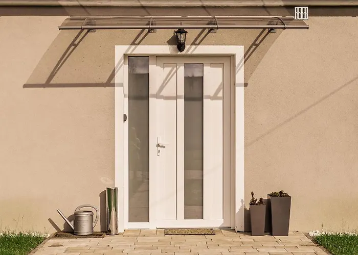 Apartament Pod Lasem * Олджиховице-Клодзке