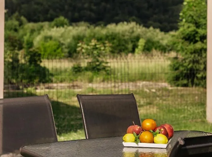 Apartament Pod Lasem Олджиховице-Клодзке